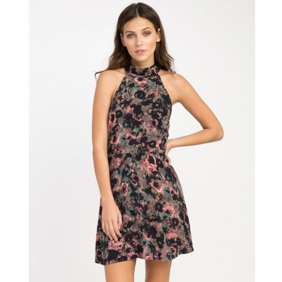 RVCA Dresses & Skirts - RVCA Kingsman Floral Dress